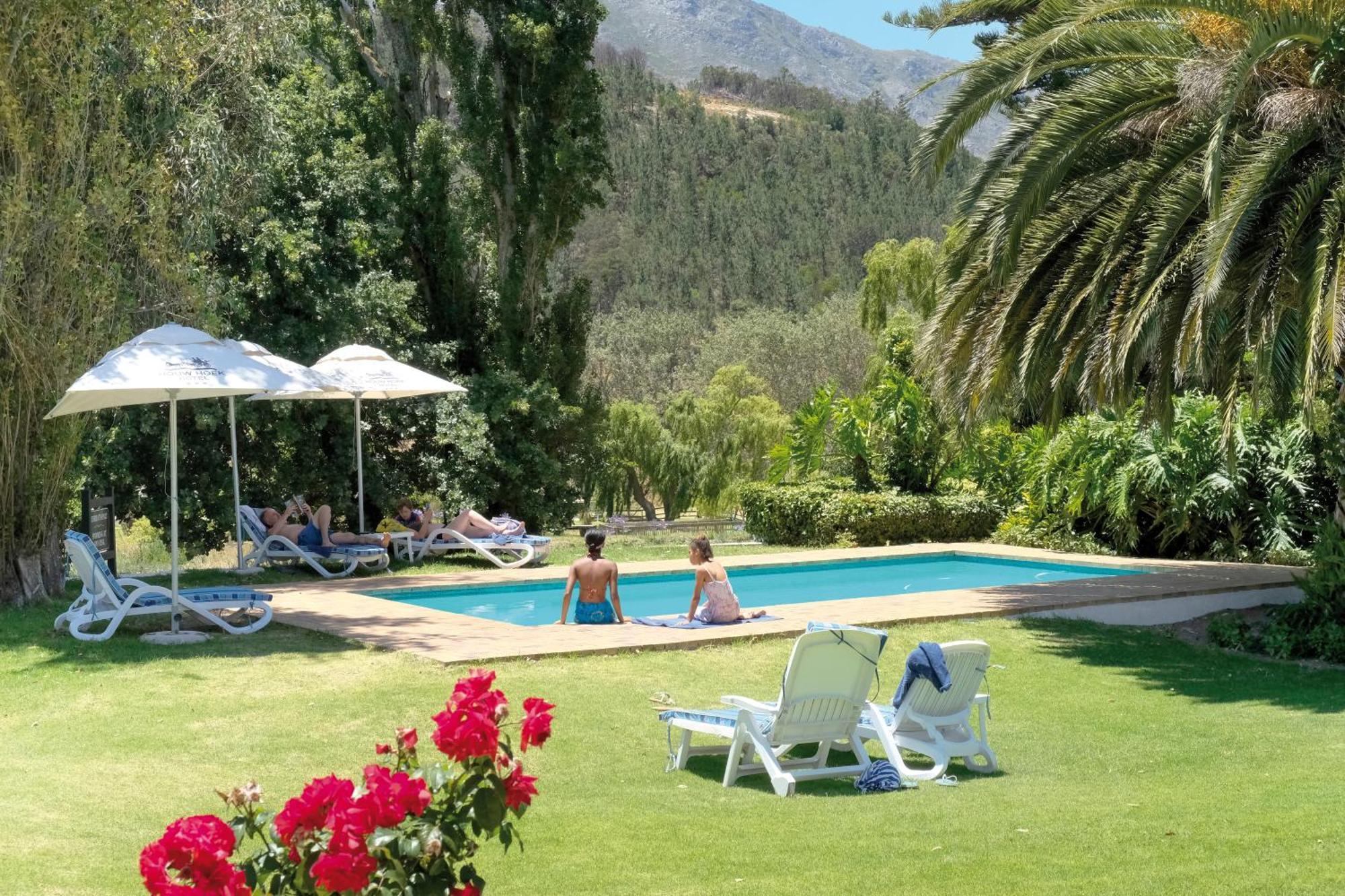 Houw Hoek Hotel Botrivier Esterno foto