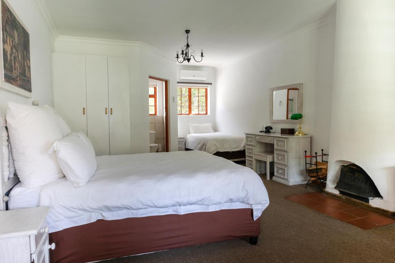 Houw Hoek Hotel Botrivier Esterno foto